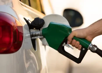 El Gobierno retomará los aumentos en el impuesto a los combustibles en 2025: el impacto en surtidores