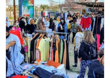 El 53% de los argentinos buscó algo para vender: ropa, muebles o cosas en desuso
