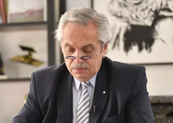 Caso Alberto Fernández: piden a la fiscalía que Milei releve de la confidencialidad a empleadas de Olivos