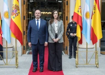 Victoria Villarruel fue recibida en Madrid por el presidente del Senado español