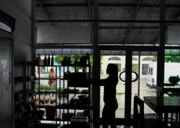 Colapsa totalmente el sistema eléctrico cubano