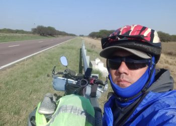 Tiene ELA, recorre el país en bici concientizando y llegó a San Rafael