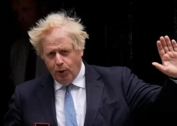 Boris Johnson dice que se arrepiente de pedir perdón por sus fiestas durante la pandemia