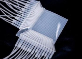 Crean el primer panel táctil sin electricidad: cómo funciona esta tecnología