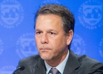 El encargado del caso argentino en el FMI destacó la necesidad de levantar el cepo cambiario en forma «gradual»