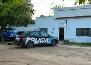 Otro episodio insólito en Argentina: Escaparon nueve presos en medio de una fiesta de cumpleaños en la comisaría