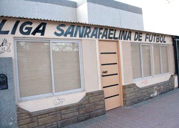 Con los “tapones de punta”: Andrés Merlos denuncia irregularidades en el arbitraje del fútbol sanrafaelino y apuntó a la dirigencia