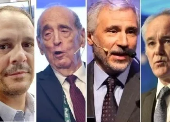 Los economistas se plantean salir del «cepo cambiario» ahora o más tarde