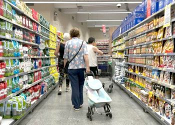 La dinámica del consumo sigue en un proceso de retracción sostenido