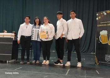 Alumnos de La Llave fueron multipremiados en un concurso provincial de cervezas artesanales