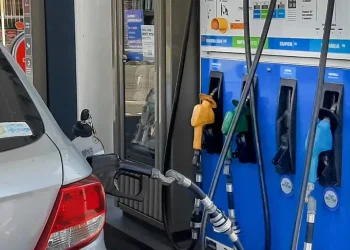 Ventas de combustibles cayeron un 11% en septiembre: se avecinan nuevos aumentos en noviembre