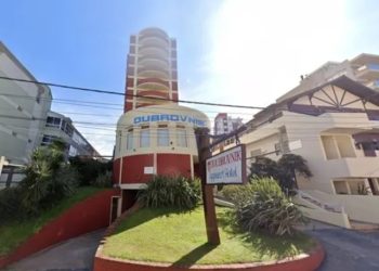 Derrumbe en un edificio de Villa Gesell: hay personas desaparecidas