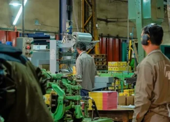 Los industriales salieron al cruce del Gobierno por la baja de aranceles a la importación y piden coordinar los cortes de luz