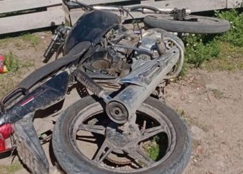 Otro accidente fatal en el país: un nene murió tras caer de una moto y ser aplastado por un camión de residuos