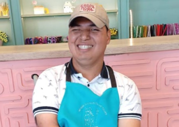 Vive en el Hogar San Martín de Tours, tiene discapacidad y pudo hacer sus prácticas laborales en una firma local