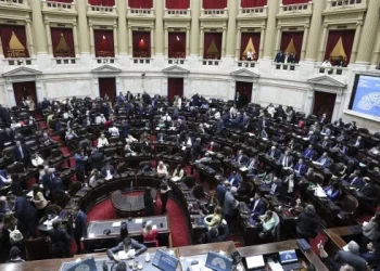 El Gobierno convocará a sesiones extraordinarias para tratar reforma electoral y dejará afuera el Presupuesto 2025