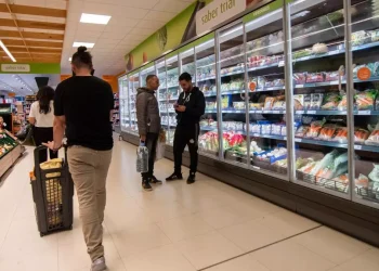 Desregulación del comercio: derogan 43 normas de control de precios, abastecimiento y trámites