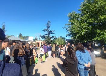 Alumnos de la escuela Geary compartieron con los chicos del Hogar San Martín de Tours