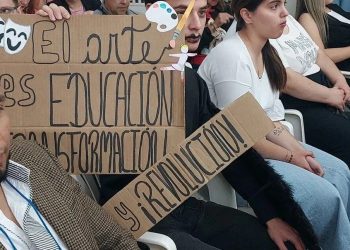 “Artistazo” para «defender» las carreras terciarias en San Rafael