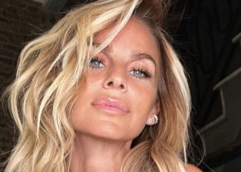 ¿Nuevo amor?: Sabrina Rojas fue vista a los besos con un exjugador de Boca Juniors
