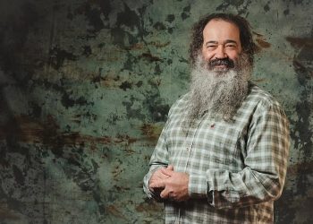 “Verdades develadas desde la conciencia”: Daniel Ferminades brindará una conferencia el viernes 15 en el teatro Roma