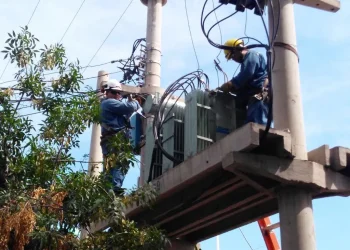 El EPRE aplicó una millonaria multa a Edemsa por cortes de luz