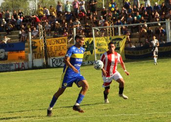 Torneo Regional: Huracán le ganó a El Porvenir y quedó a un paso de la clasificación