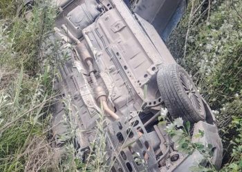 Real del Padre: un hombre lesionado en un vuelco