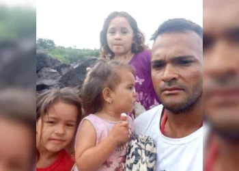 Otro caso aberrante en el país: un hombre raptó a sus tres hijas para vengarse de su ex, se tiró al río con ellas y murieron ahogados