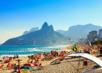 Chile, Brasil o la Costa Atlántica: qué te conviene este verano si buscás playa y salís desde Mendoza