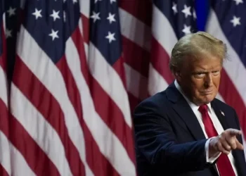 Trump amenaza con aplicar aranceles del 100% a países del BRICS