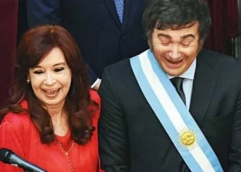 CFK le respondió a Milei y se desligó de Kueider: «Te gusta el durazno pero no te bancás la pelusa»