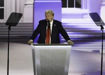 Trump prometió «poner fin a la locura transgénero» a partir del primer día de su gobierno