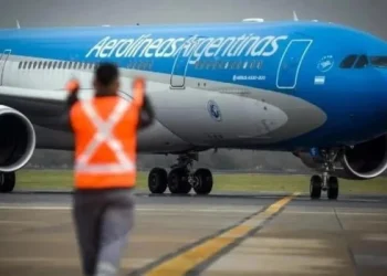Un fallo de la justicia de EE.UU. ratifica que Argentina debe pagar casi 400 millones de dólares por la estatización de Aerolíneas