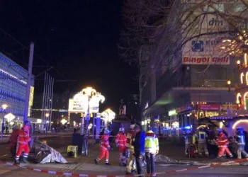 Por lo menos dos muertos y 60 heridos por el auto que embistió un mercado navideño en Alemania
