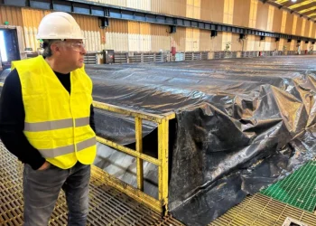Alfredo Cornejo presentó en Europa el modelo de minería sostenible de Mendoza