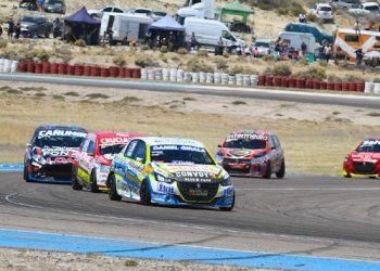 Cierre de año: Gonzalo Antolín ganó con su Peugeot 208 la última carrera del Turismo Nacional
