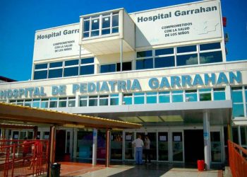 Universidades y hospitales públicos podrán cobrar a extranjeros