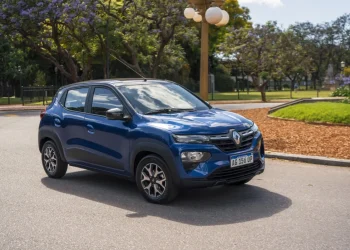 Chicos y baratos en Mendoza ¿Fiat Mobi o Renault Kwid?