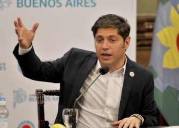 Tras no poder aprobar el presupuesto, Kicillof acusó a Milei de extorsionar a las provincias
