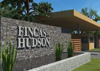 Horror en un country: un adolescente mató a su padre, hirió a su madre, a su hermana e intentó suicidarse