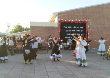 Ante embates de inspectores: aclaran que las escuelas están exentas de pagar SADAIC y AADI-CAPIF por sus actos y fiestas