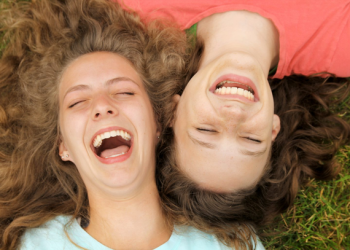 Cuál es el mes de nacimiento de las personas más felices, según la inteligencia artificial