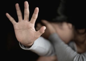 Un grito por justicia: el largo camino de Karen para enfrentar a sus abusadores