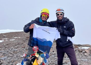 Dos sanrafaelinos conquistaron la cumbre del Aconcagua, la montaña más alta de América