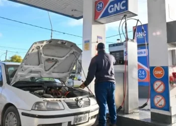 Aumentan la tarifa de gas para grandes usuarios y estaciones de GNC