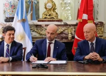 El Gobierno firmó un acuerdo bilateral para mayor conectividad aérea con Turquía
