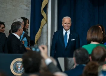 Joe Biden indulta a 5 familiares en sus últimos minutos en el cargo