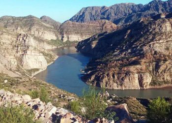 Bajo Rosado: Los pescadores aprovechan el buen caudal de agua que trae el Diamante