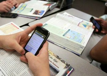 Celulares en las escuelas: ¿sirven en el aprendizaje o entorpecen la atención?
